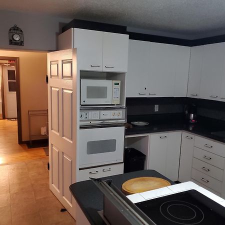 Le1226-Private Room 6 With Free Wifi And Parking Edmundston Exteriör bild